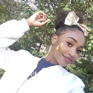 Meet your Posher, Addi